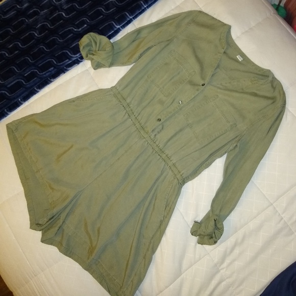 Old Navy Green Romper - Picture 5 of 7